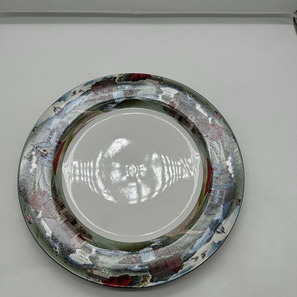 EUC Epoch Pioneer Bay Round Platter Chop Plate House Barn 13"